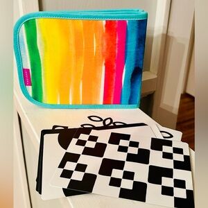 Lovevery Standing Card Holder